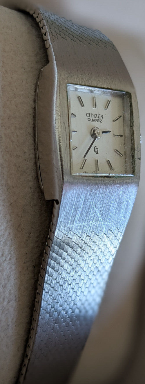 CITIZEN Quarz Damenuhr, Vintage in TOP Zustand, Edelstahlband, Made in Japan – Bild 3