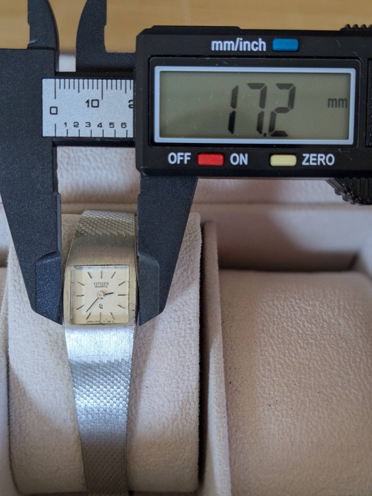 CITIZEN Quarz Damenuhr, Vintage in TOP Zustand, Edelstahlband, Made in Japan – Bild 2