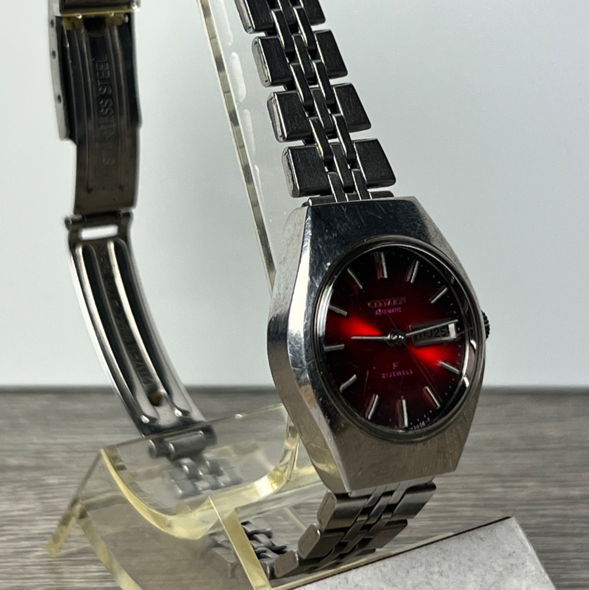 Vintage CITITZEN F, Automatic Damenuhr, rotes Ziffernblatt, seltene Dresswatch – Bild 2