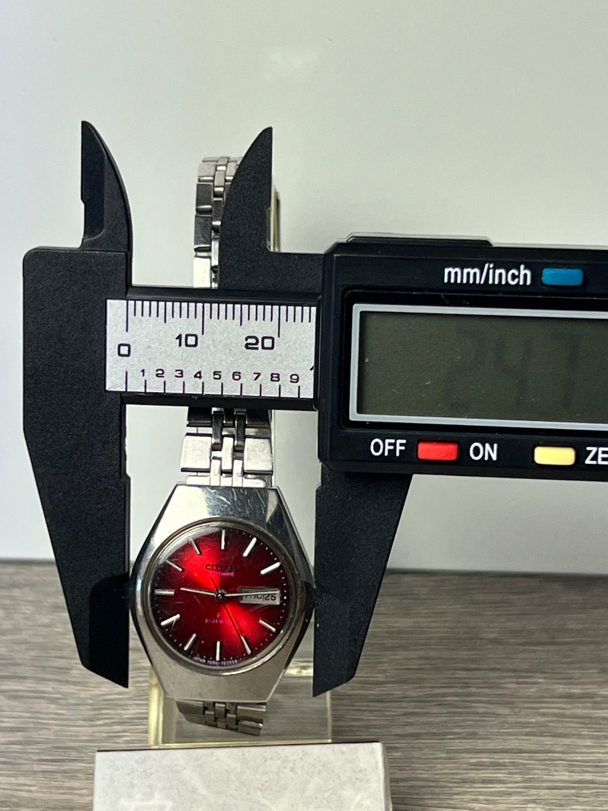 Vintage CITITZEN F, Automatic Damenuhr, rotes Ziffernblatt, seltene Dresswatch – Bild 3